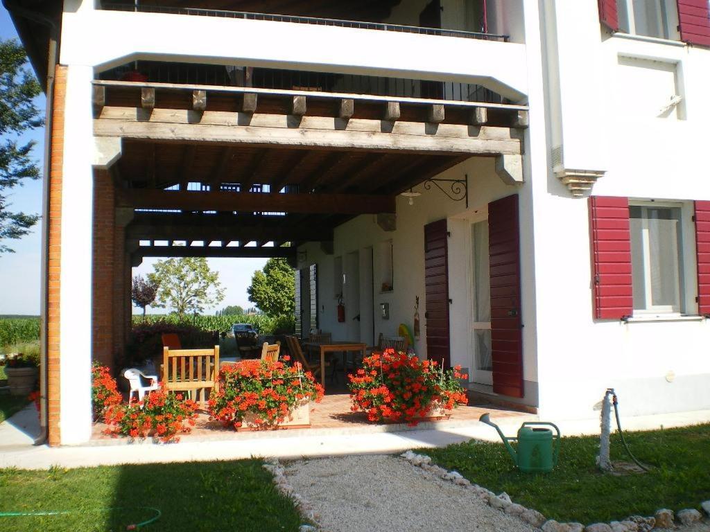 Maranghetto Appartamenti Каорле Екстериор снимка